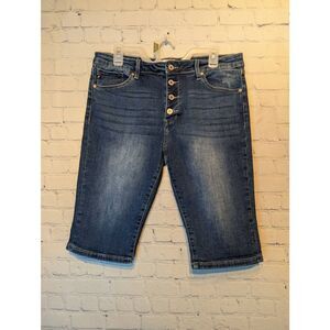 KanCan button fly high rise shorts size 15/31